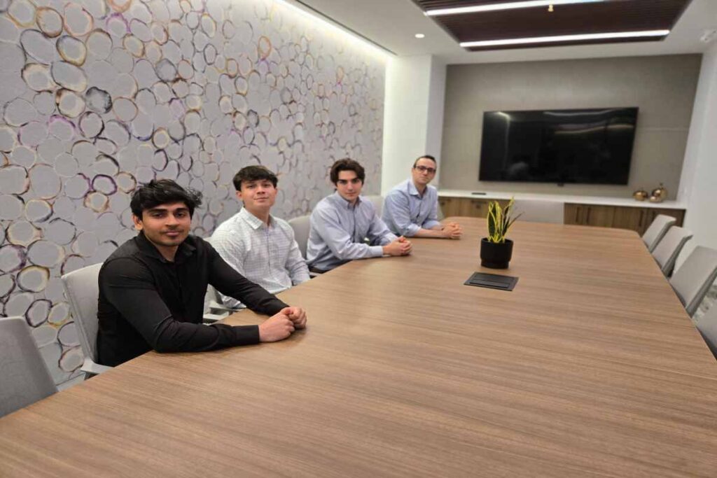 Buy Side M&A Advisors Undestanding Process in a Conference