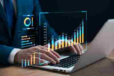 businessman analyzing business Enterprise data management, busin