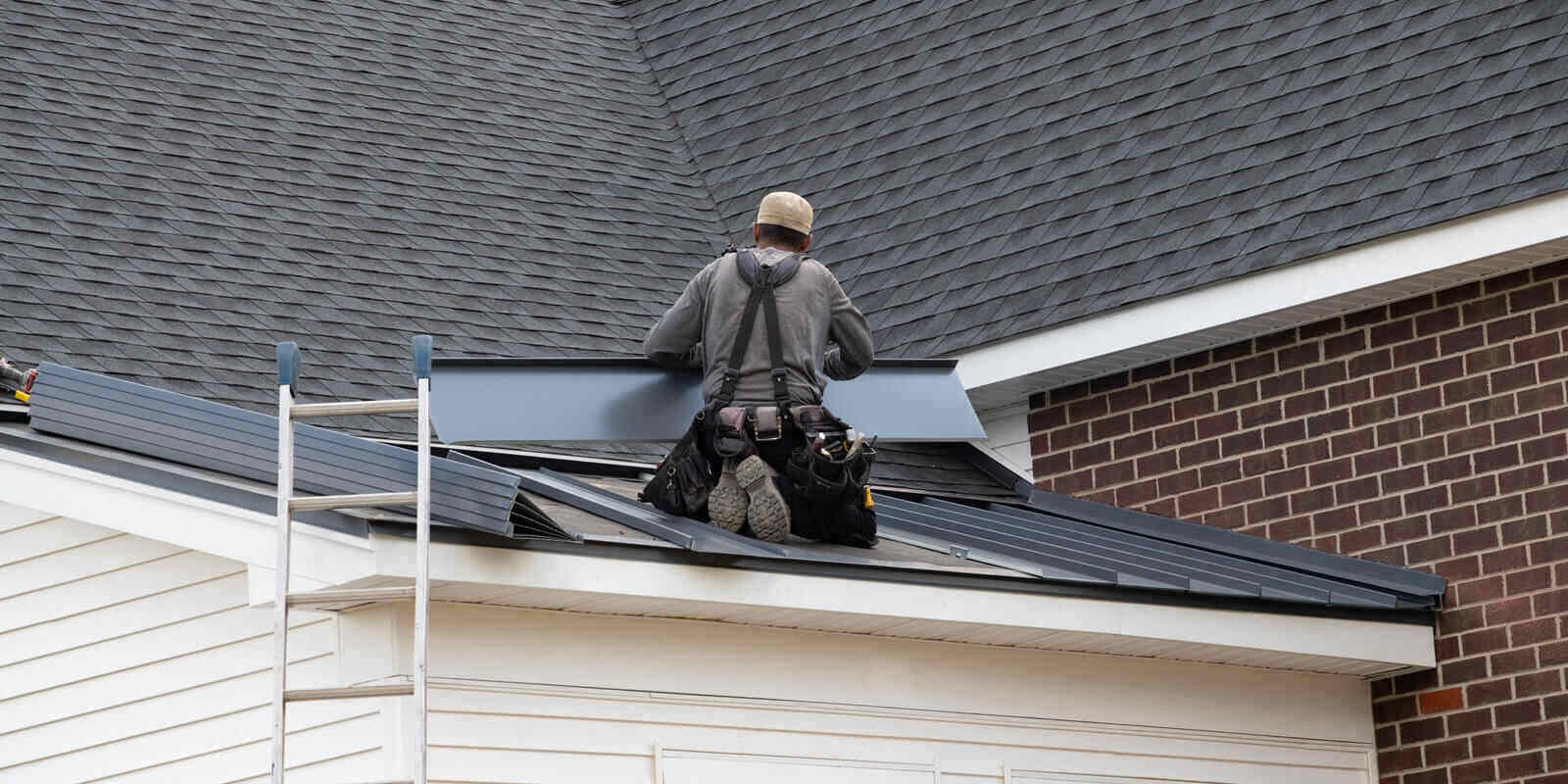 worker making iron roof