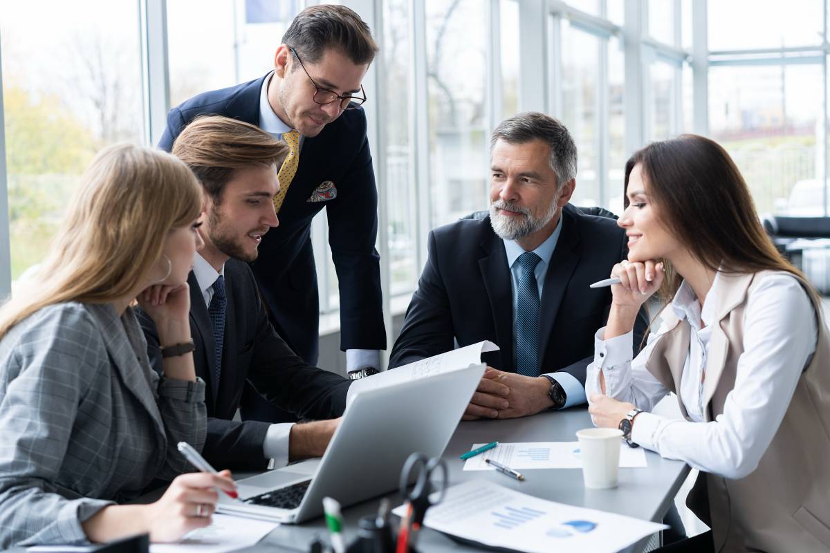 consultants discussing their different seller plans